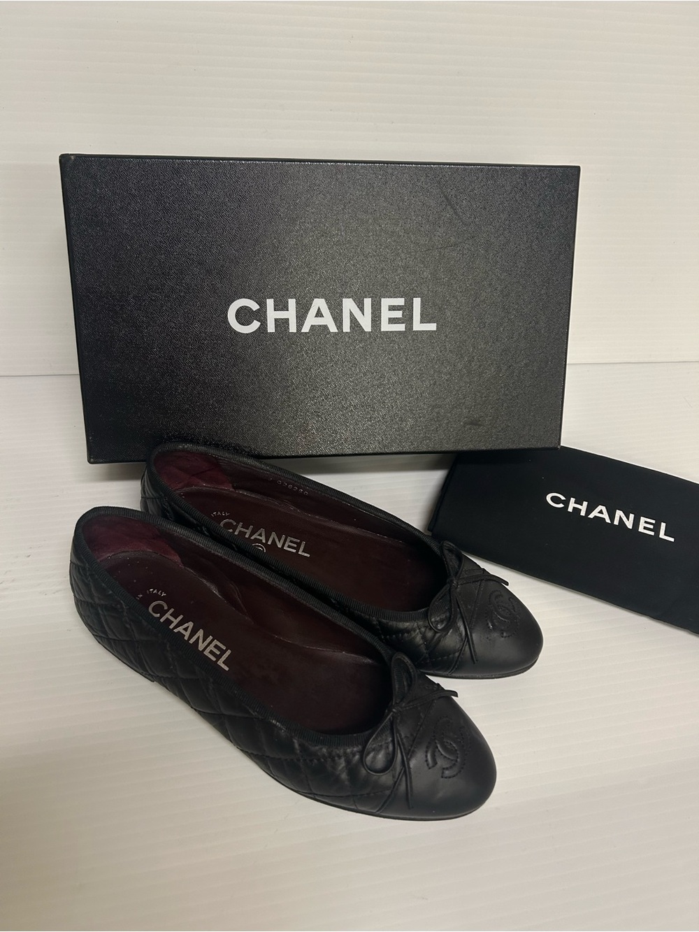 CHANEL Black Quilted Leather CC Logo Bow Ballet Flats Women’s EU 36 US 6